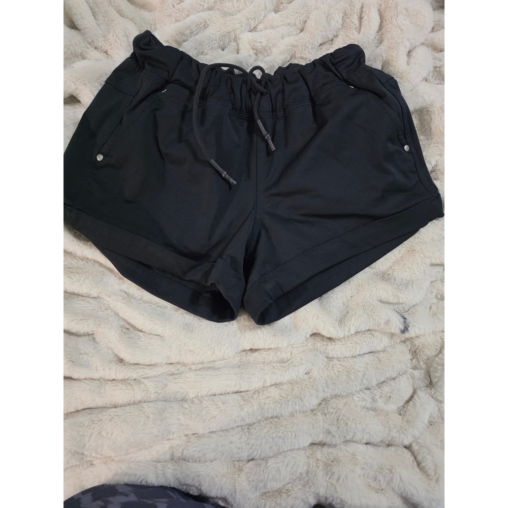 Lululemon Spring Break Away Shorts Black Drawstring Cuffed Pockets Women Size 4